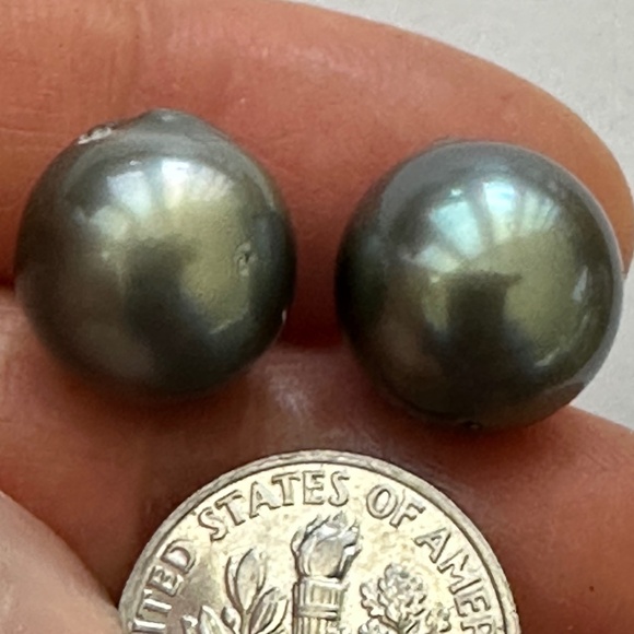 12.2mm Real TAHITIAN Pearl Earrings -925 Sterling Silver Shield Front Leverbacks - Picture 5 of 9